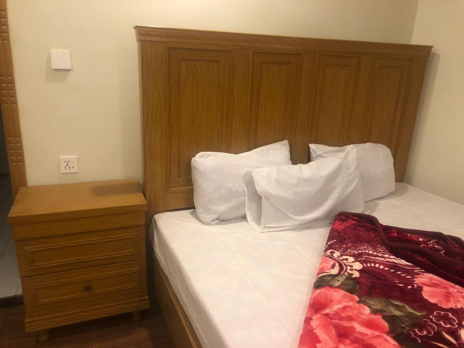 Al Buraq Hotel Islamabad Eksteriør bilde